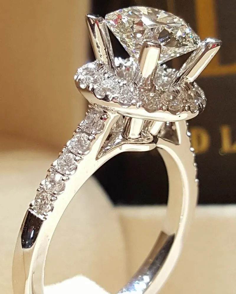 Beautiful 925 Sterling Silver Diamond simulation CZ Ring