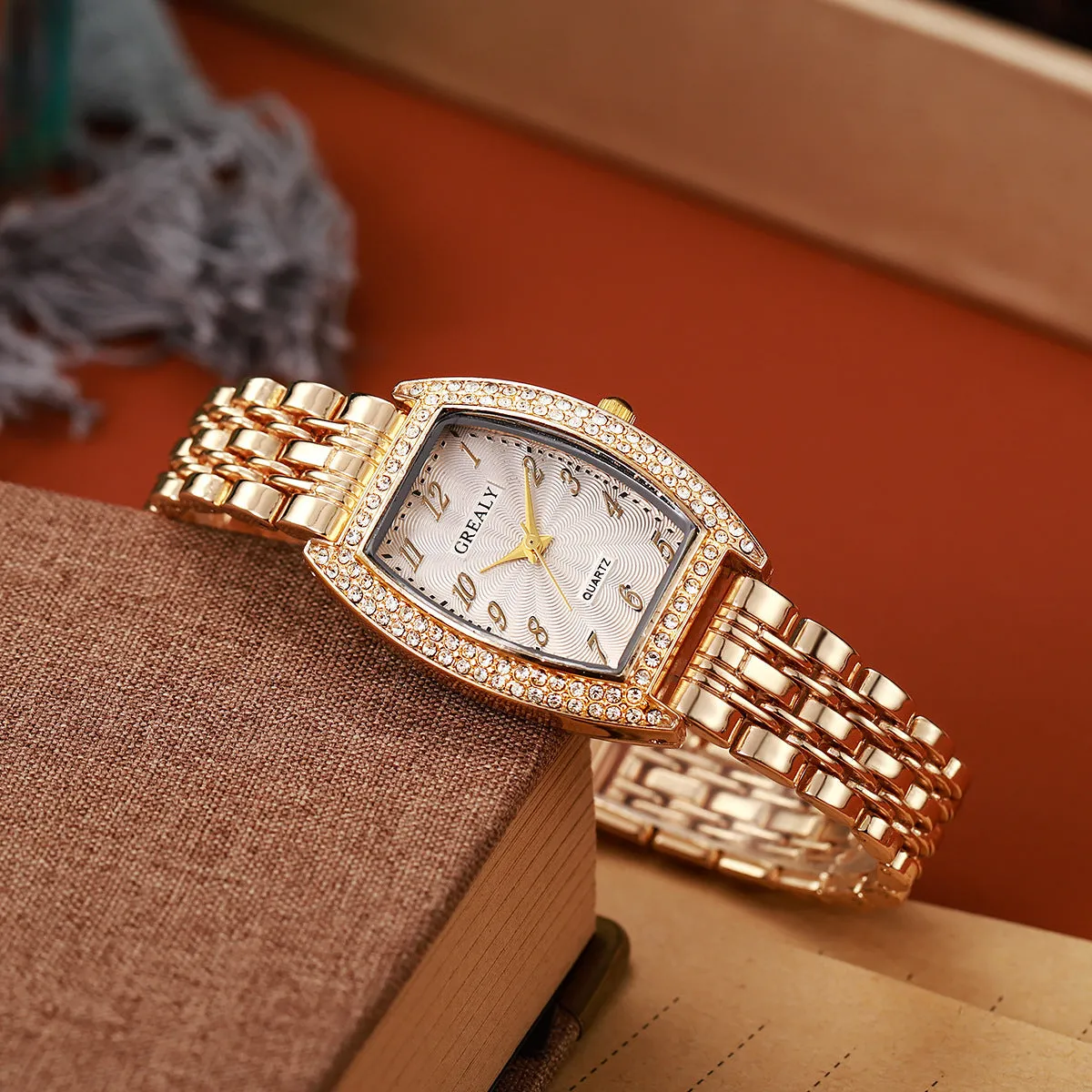 Fashionable Simple Elegant Women's Watch