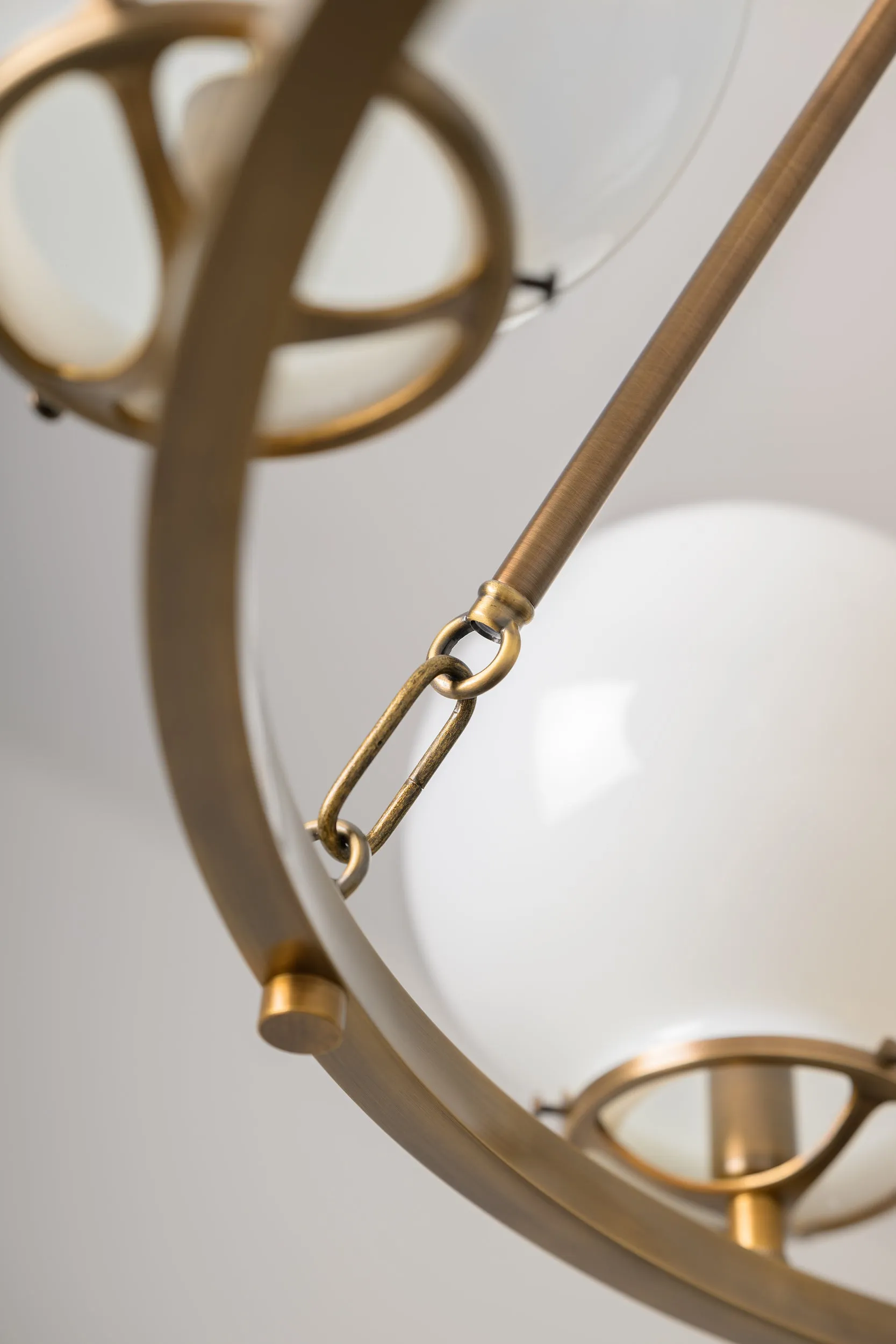 Hamilton (Opal) | Grand Oval Chandelier