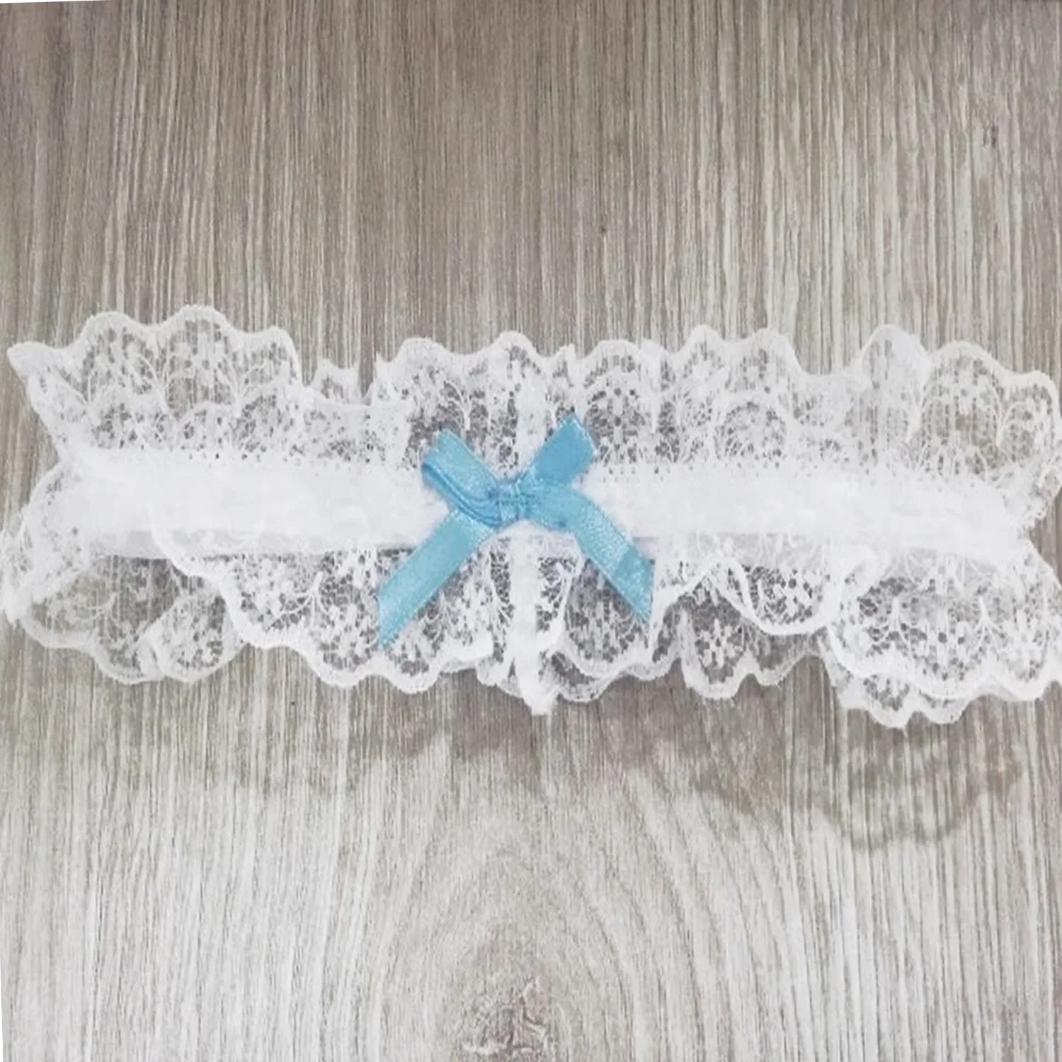 Simple Elegant White Lace Blue Ribbon Garter